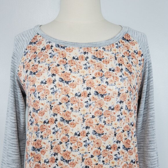 Wonderland by Orange Mixed Media Floral Front Ribbed Pullover Knit Top Size M - Picture 2 of 12